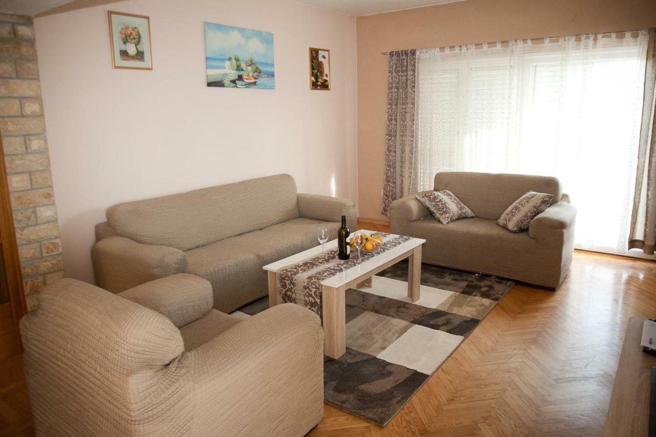 Apartman Ana Radovin Zewnętrze zdjęcie