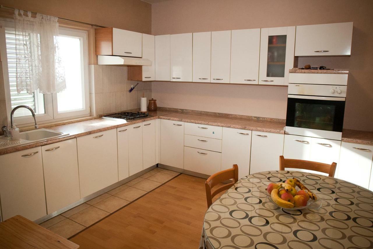 Apartman Ana Radovin Zewnętrze zdjęcie